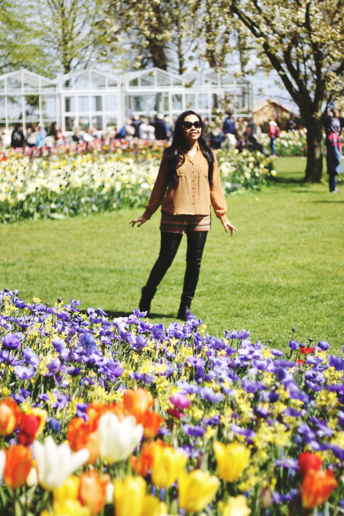STYLEAT30 Travel + Fashion Blog - Keukenhof Gardens and Tulip Fields Tour from Amsterdam - Holland Tulips - 26