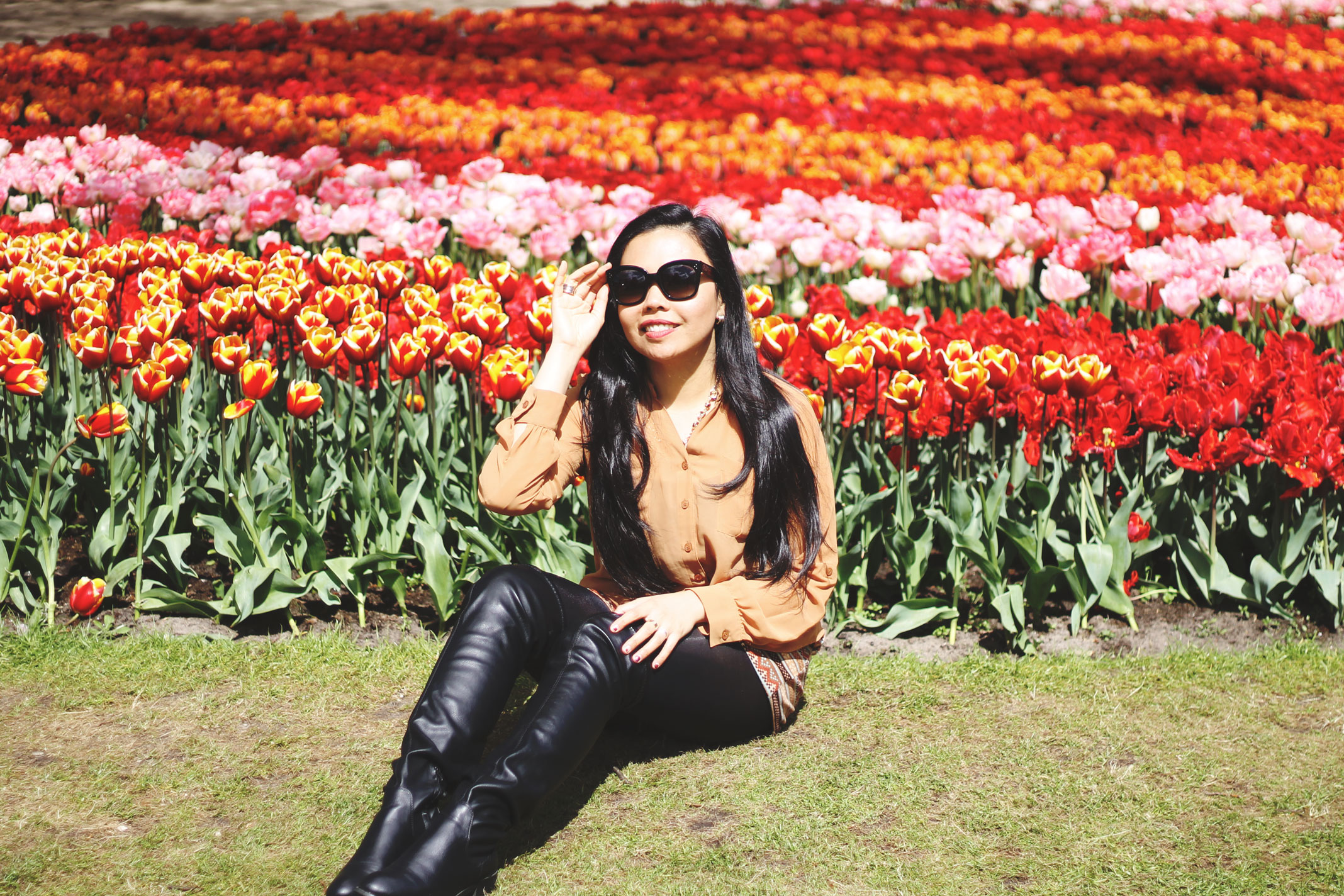 STYLEAT30 Travel + Fashion Blog - Keukenhof Gardens and Tulip Fields Tour from Amsterdam - Holland Tulips - 28