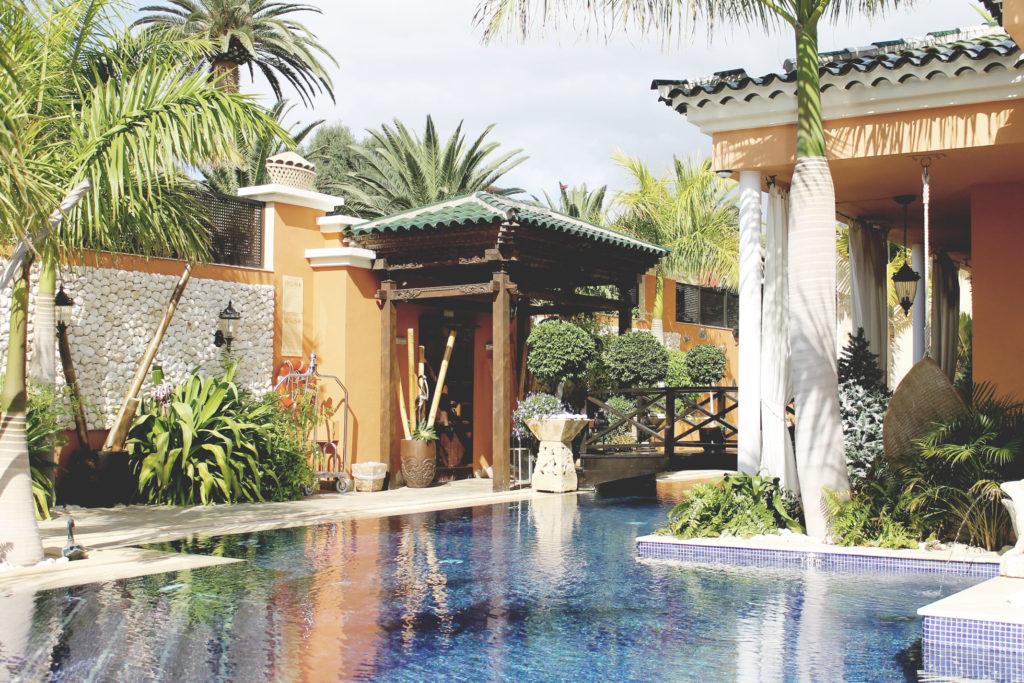 Royal Garden Villas Hotel Review - Styleat30 Travel Blog - 18